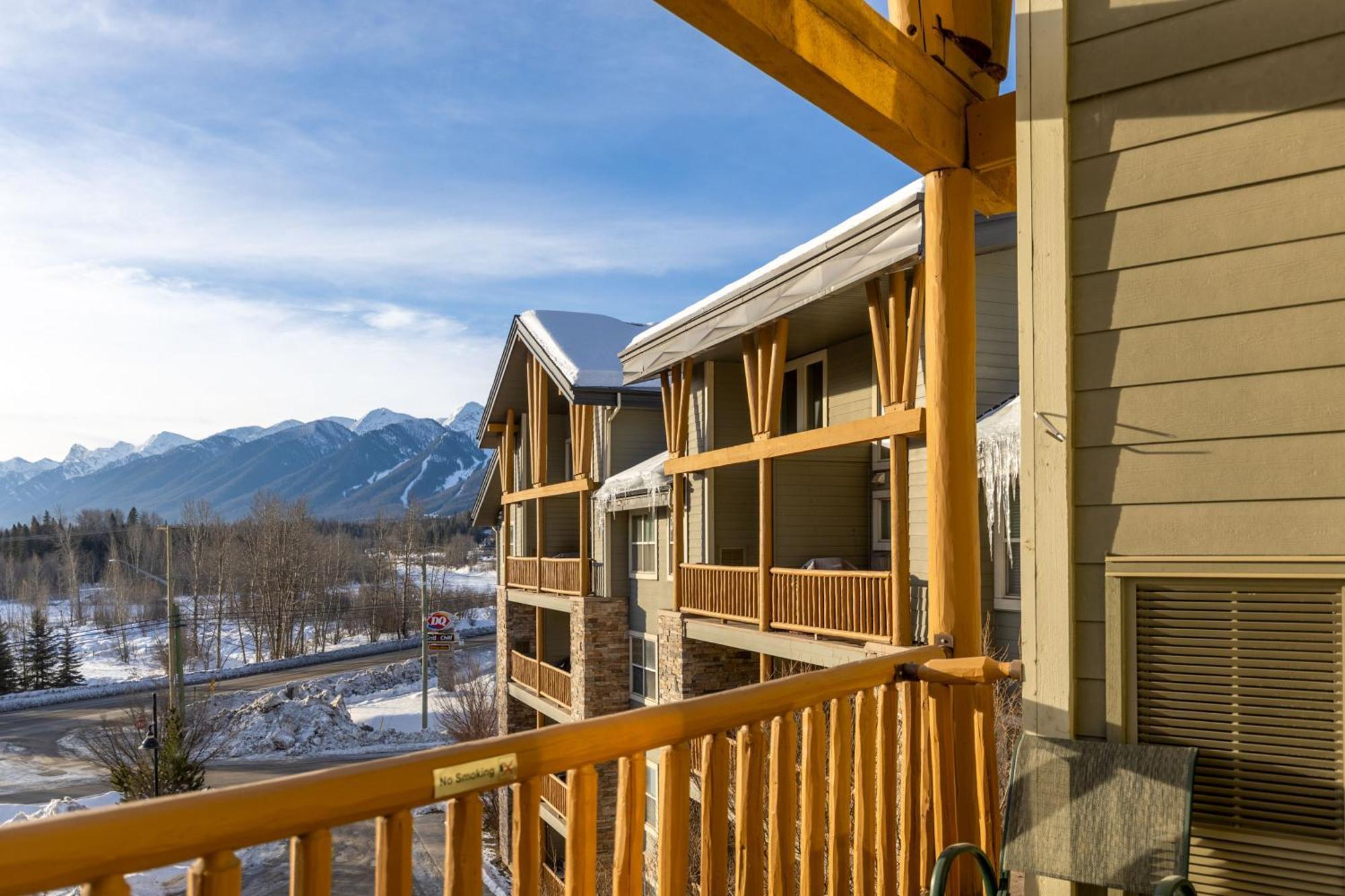 Silver Rock Condominiums By Fernie Central Reservations Екстер'єр фото
